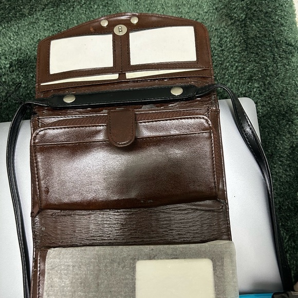 NWT. M.C Brighton Brown & Black Croc-Embossed Crossbody Purse. - Picture 5 of 16